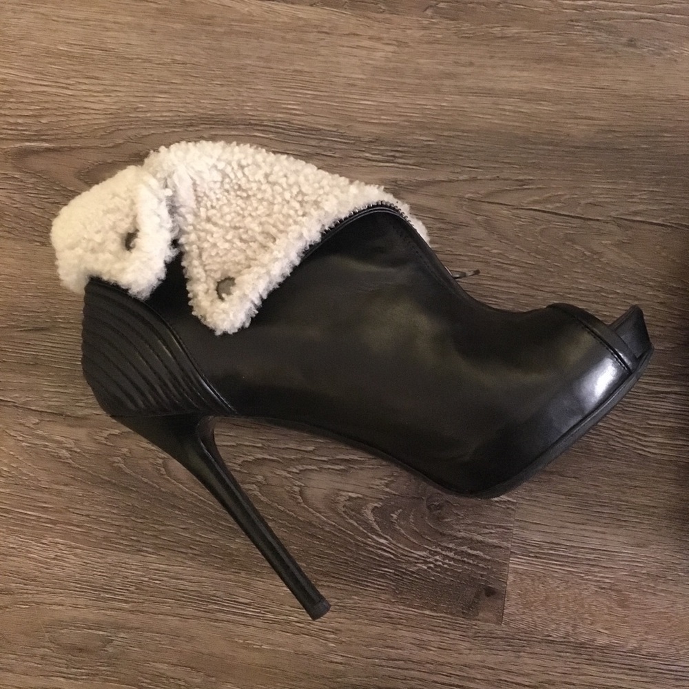 Alexander McQueen Faithful Shearling Boots